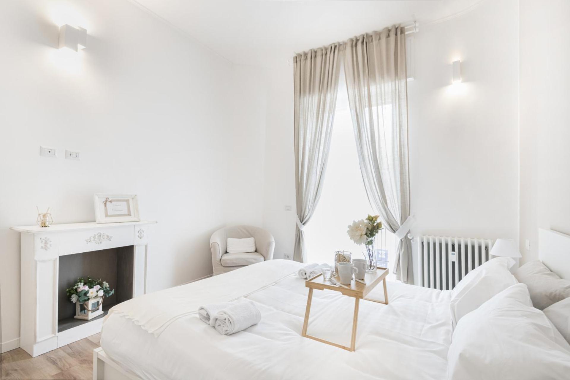 Easylife - Golden Suite Milaan Buitenkant foto